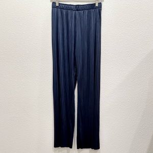 Pre-loved! NANETTE LEPORE Navy Pleated Wide Leg Pants!